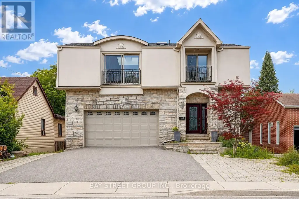 103 Lake Avenue, Richmond Hill (Oak Ridges Lake Wilcox)