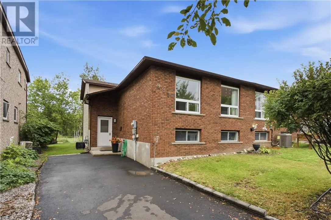 983 Arthur Street, Sudbury