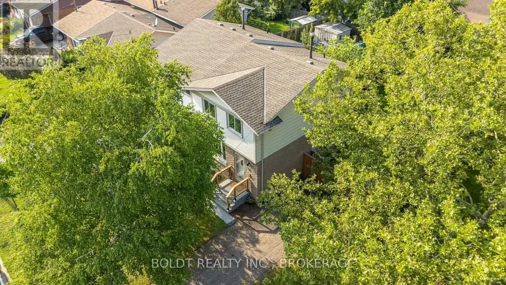 47 Brackencrest Road, St. Catharines (Secord Woods)
