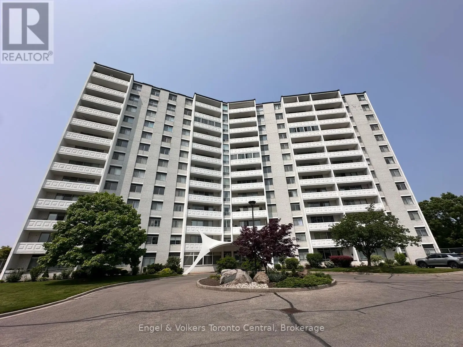 502 - 15 Towering Heights Boulevard, St. Catharines (Glendale/Glenridge)
