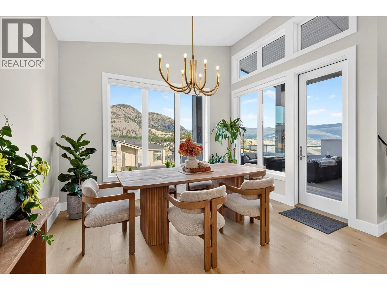 887 Loseth Drive. Kelowna, British Columbia