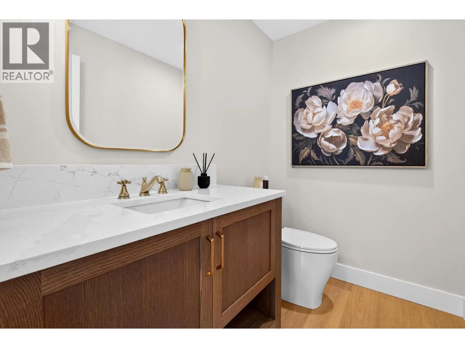 887 Loseth Drive. Kelowna, British Columbia