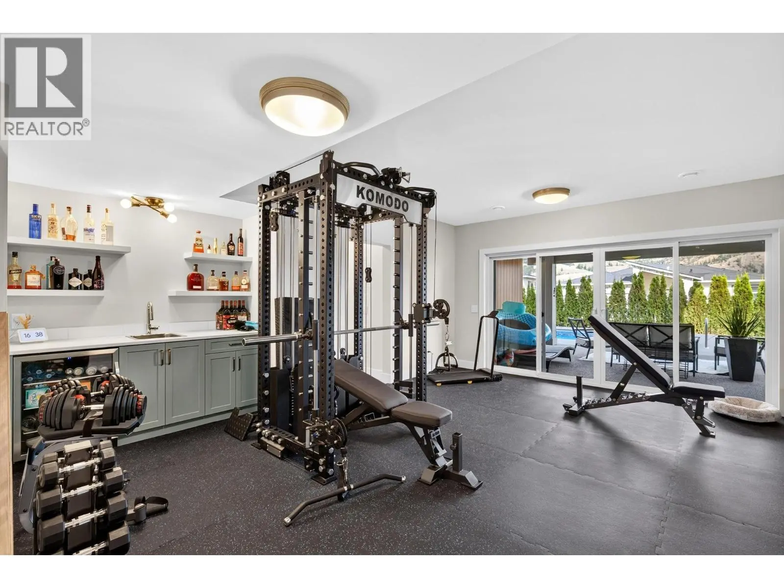 887 Loseth Drive. Kelowna, British Columbia
