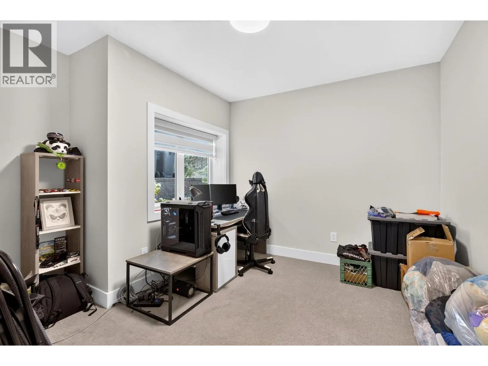887 Loseth Drive. Kelowna, British Columbia