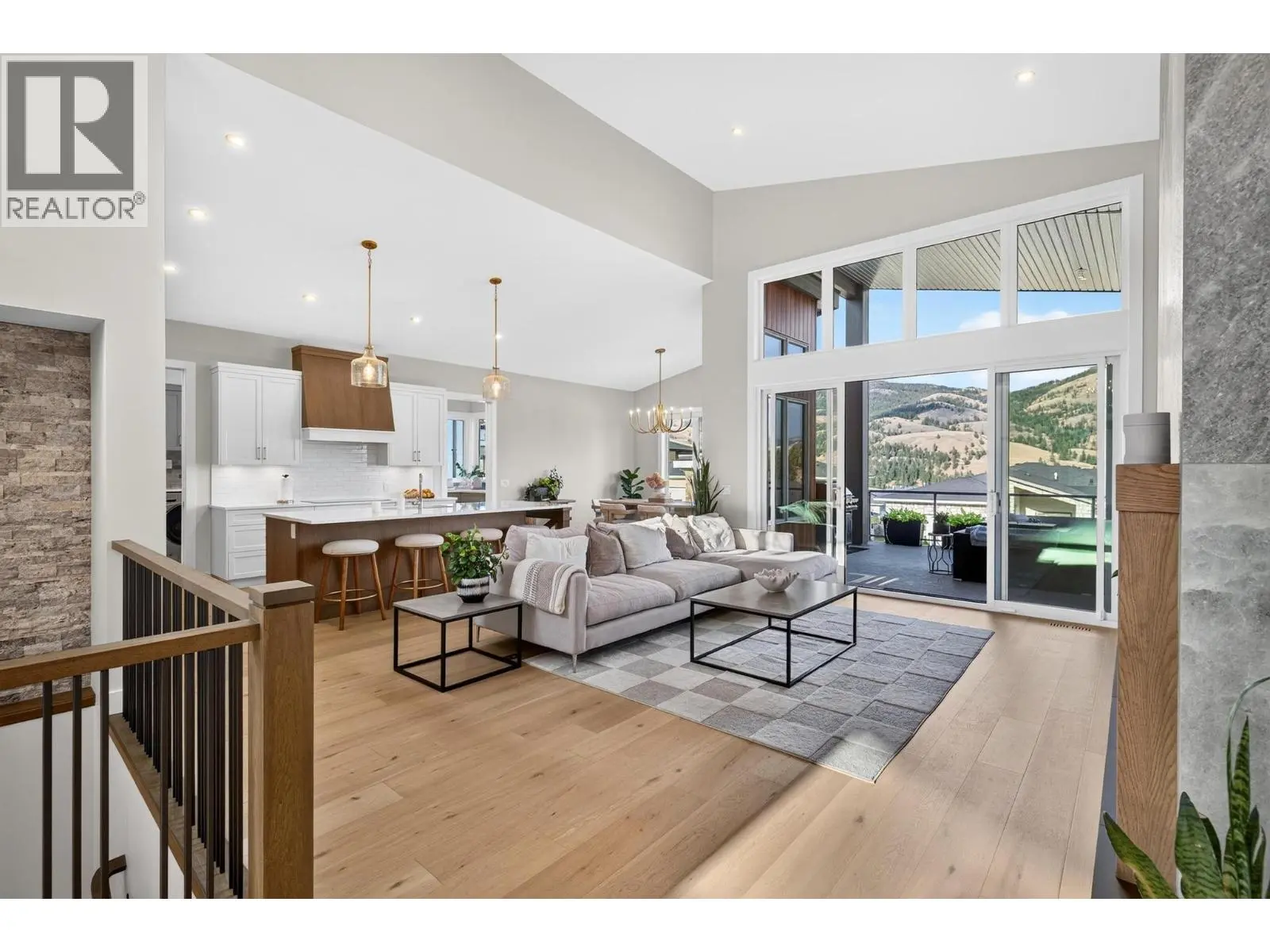 887 Loseth Drive. Kelowna, British Columbia