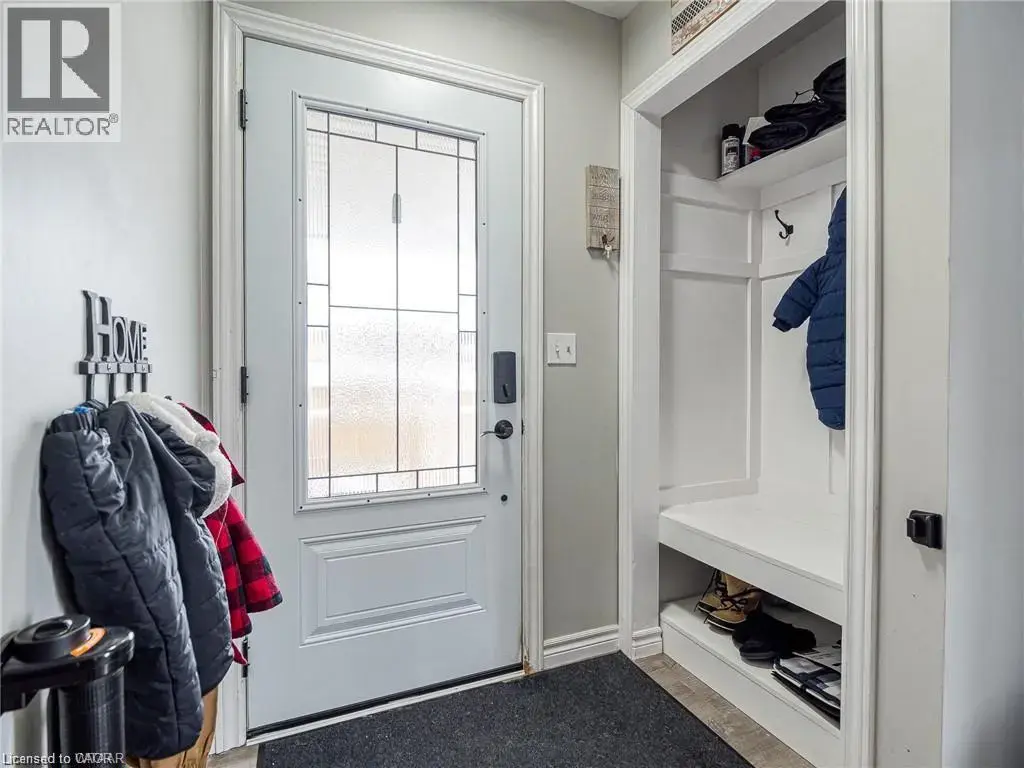 819 John Street Unit# Main, Woodstock
