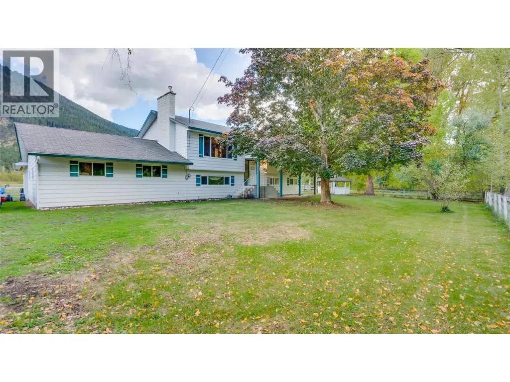3545 Shaw Road, Falkland