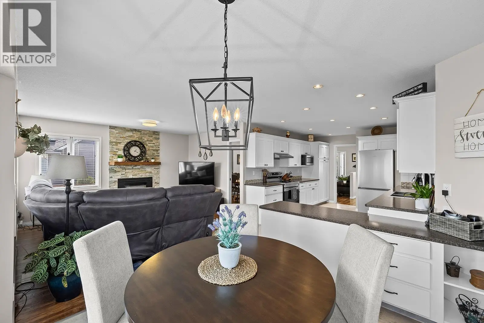 735 Nahanni Place. Kelowna, British Columbia