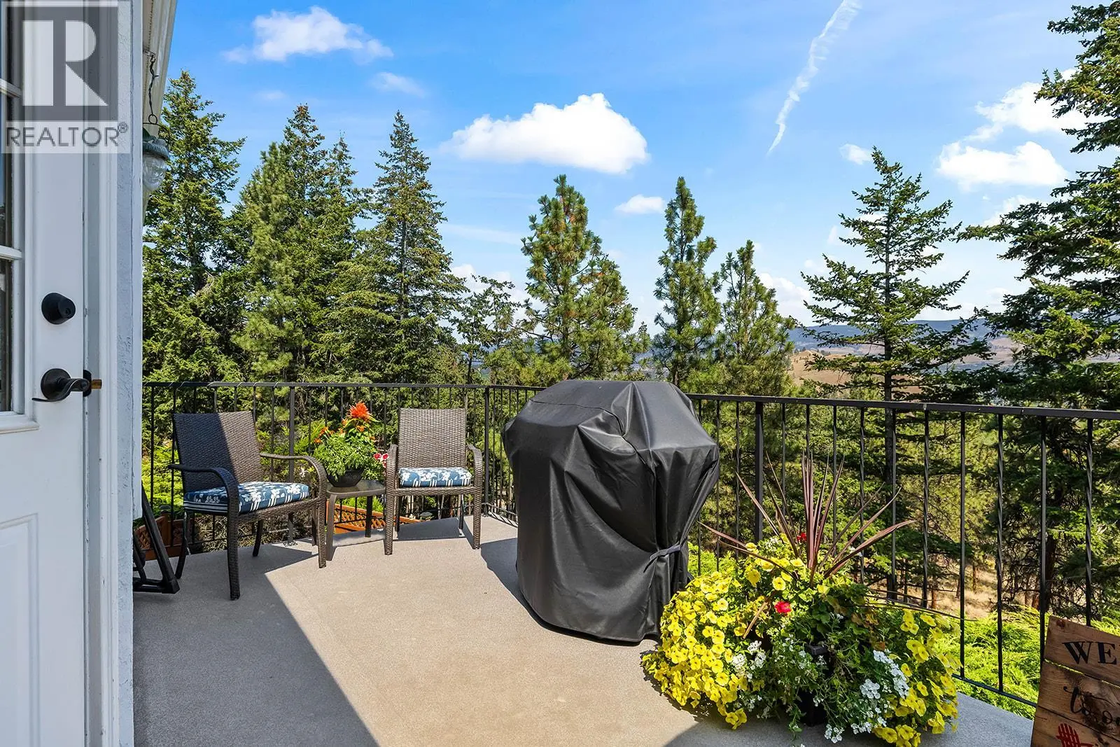 735 Nahanni Place. Kelowna, British Columbia