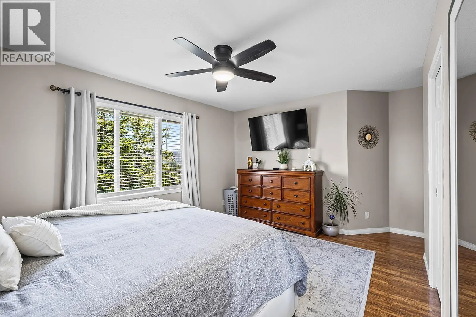 735 Nahanni Place. Kelowna, British Columbia