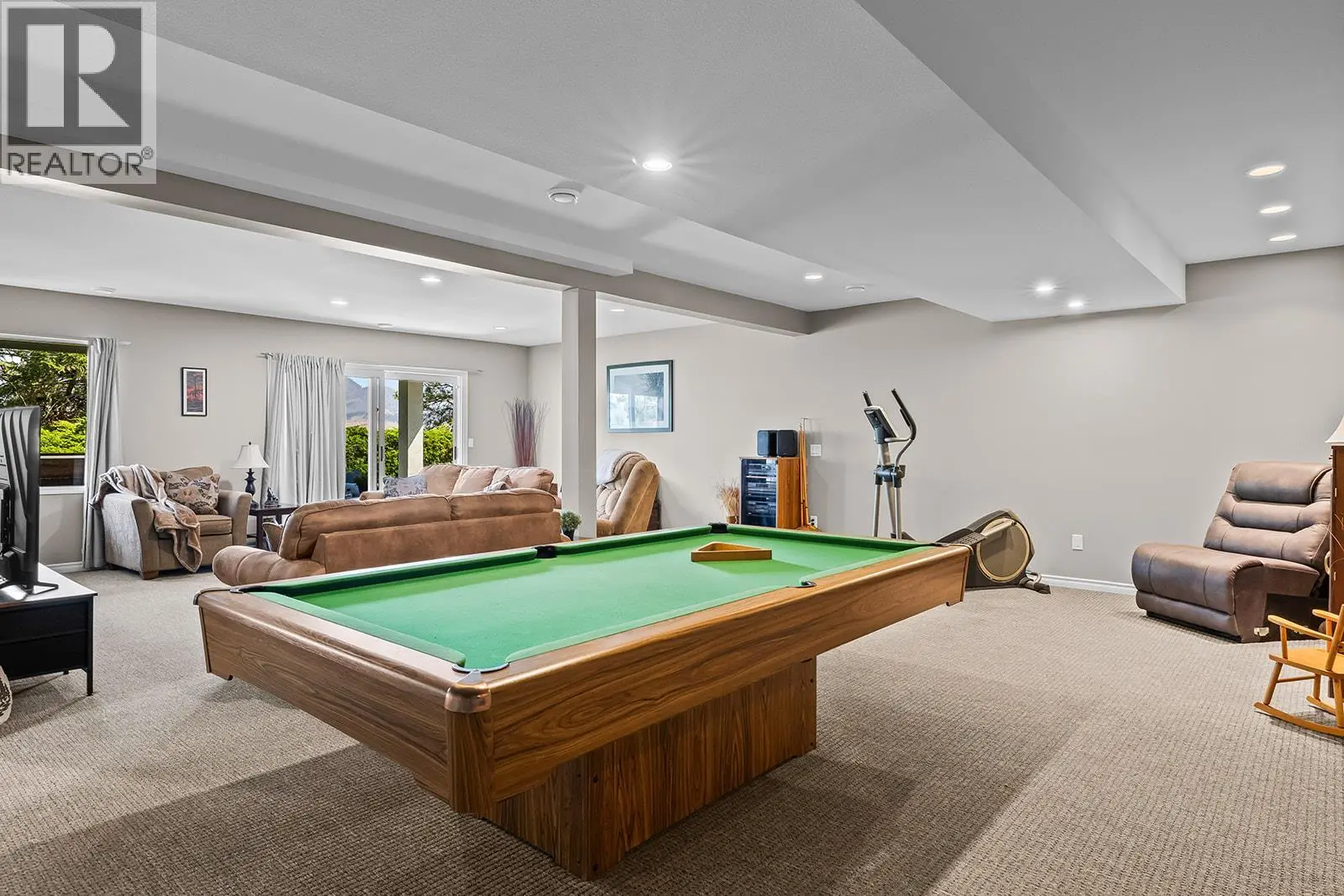 735 Nahanni Place. Kelowna, British Columbia