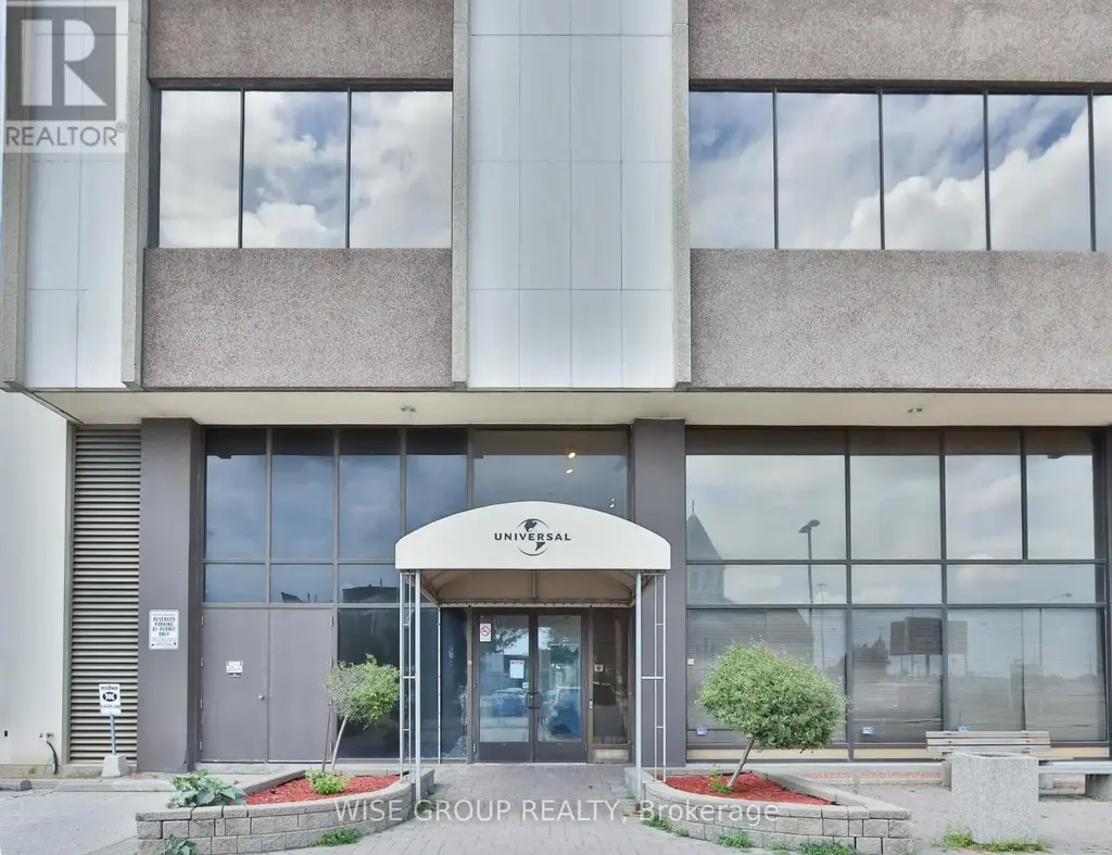 705 - 2450 Victoria Park Avenue, Toronto (Henry Farm)