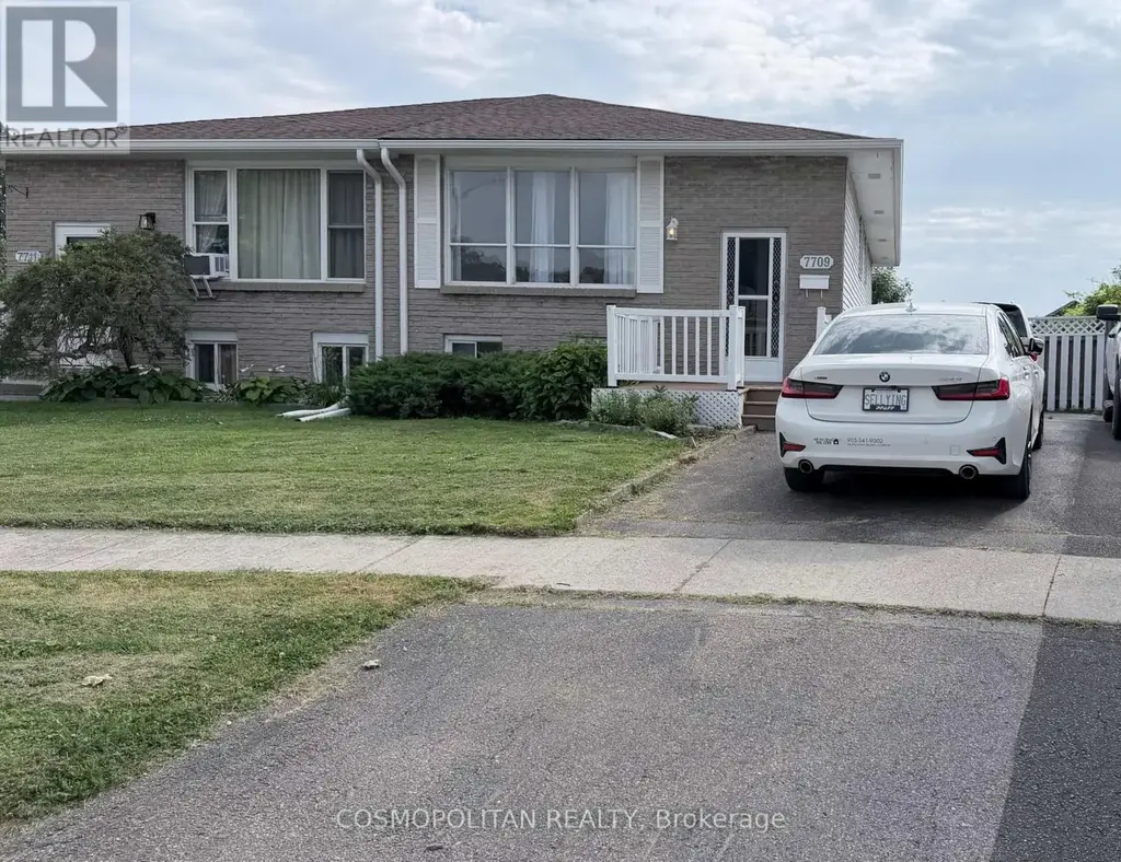 7709 Ronnie Crescent, Niagara Falls (Marineland)