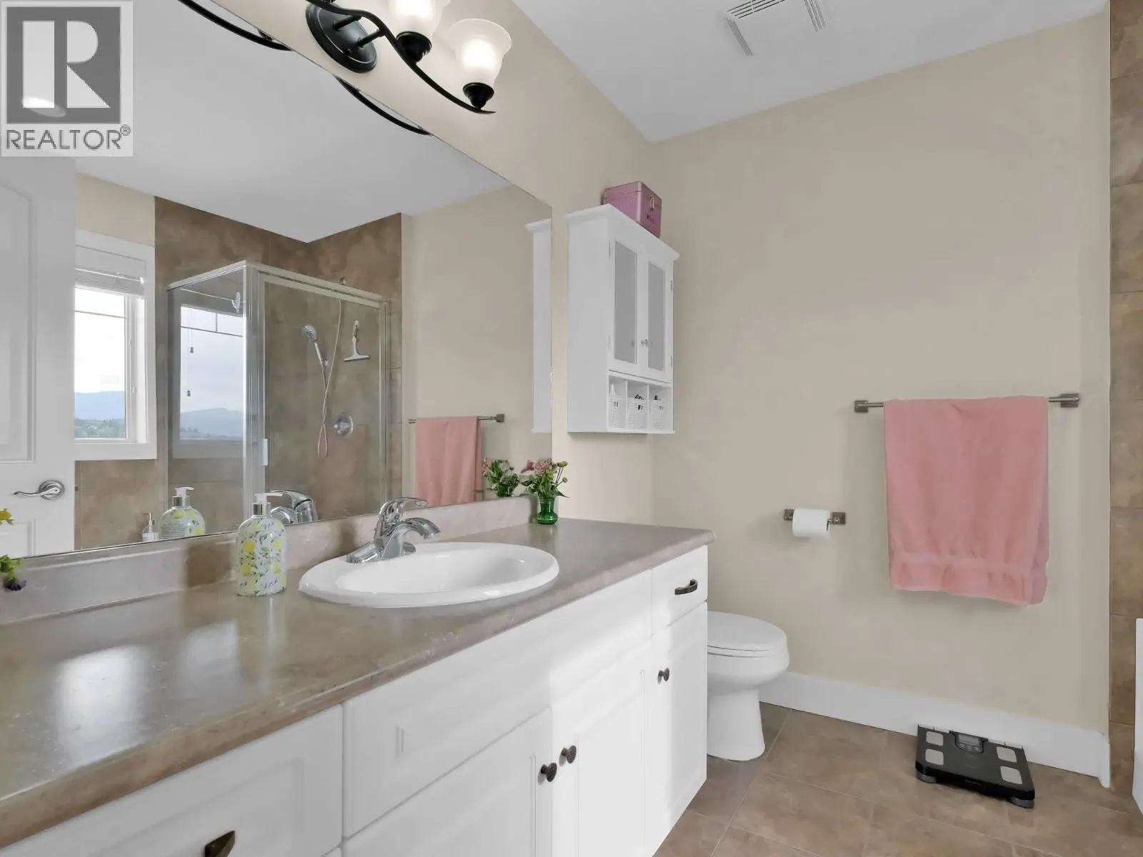 11339 Dakota Road. Lake Country, British Columbia