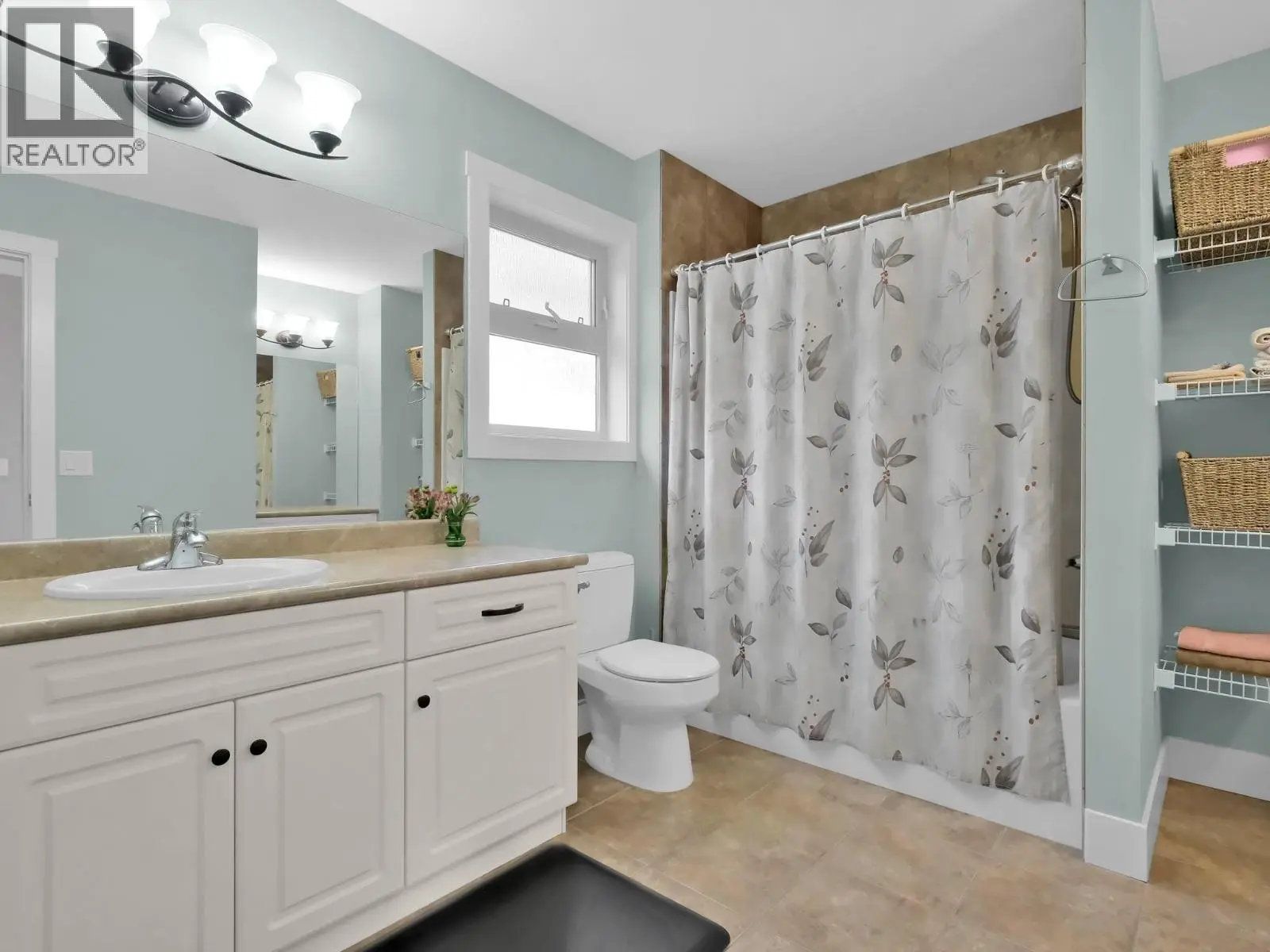 11339 Dakota Road. Lake Country, British Columbia