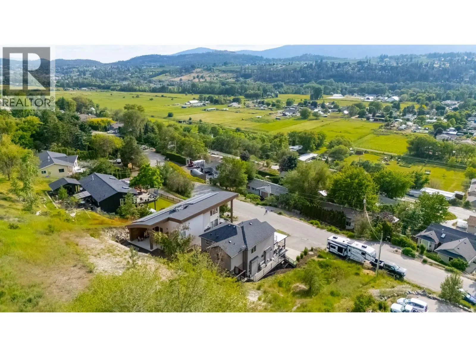 11339 Dakota Road. Lake Country, British Columbia