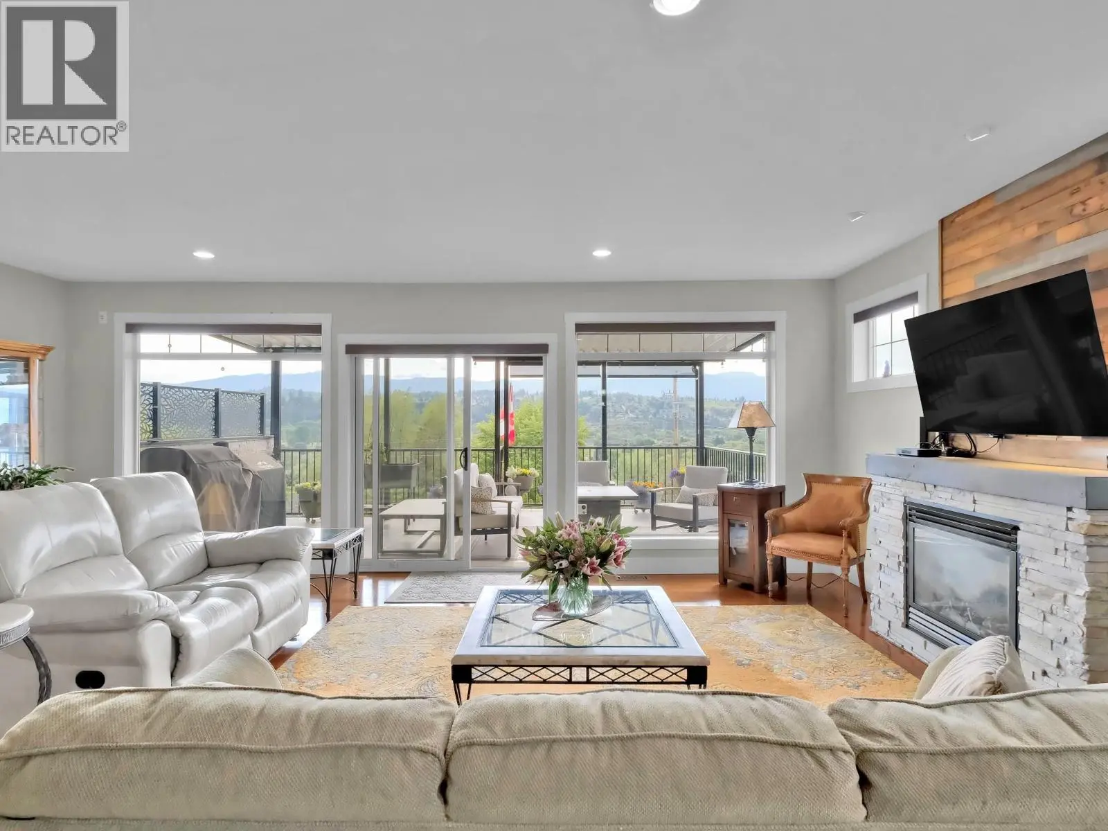 11339 Dakota Road. Lake Country, British Columbia