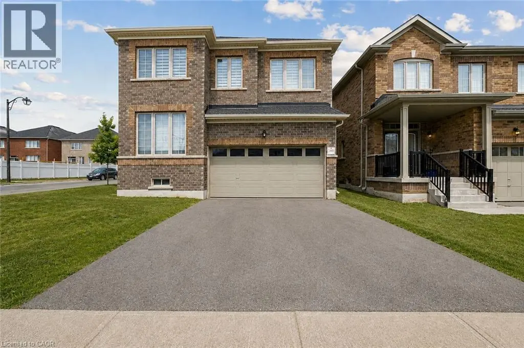 525 Red Elm Road, Shelburne