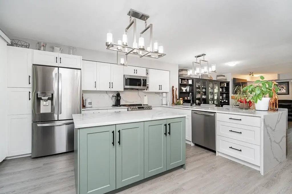 1 19250 65 Avenue, Surrey
