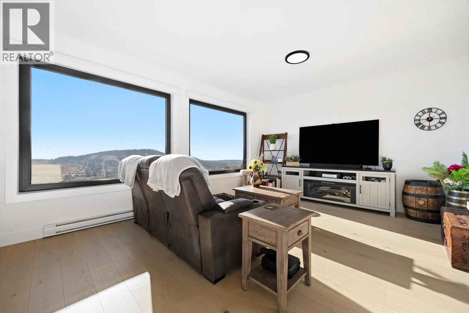 1102 Carnoustie Drive. Kelowna, British Columbia