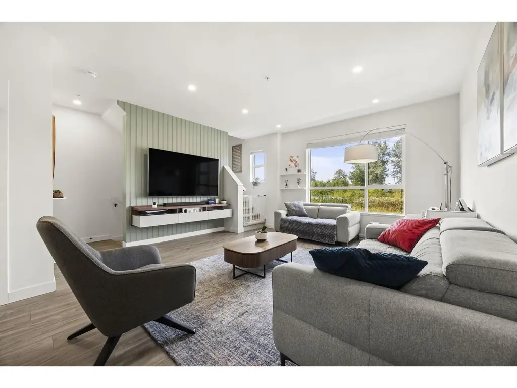 15 20150 81 Avenue, Langley