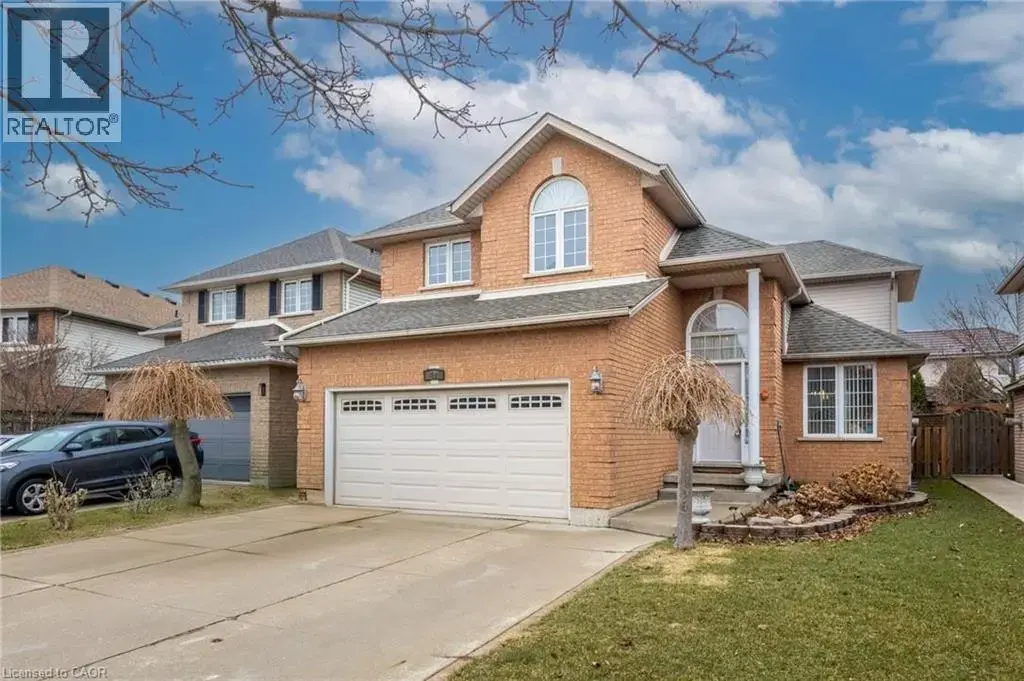 42 Hillgarden Avenue, Stoney Creek