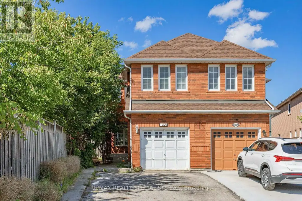1329 Whiffletree Court, Mississauga (Meadowvale Village)