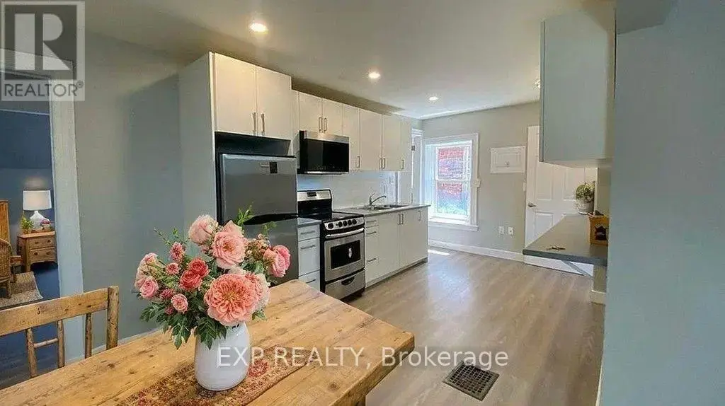 103 - 72 Victoria Avenue S, Hamilton (North End)