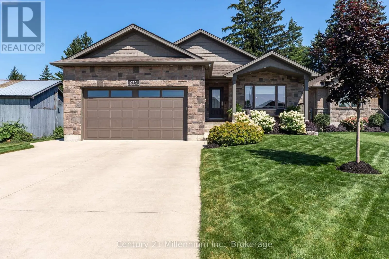 215 Djay Crescent, West Grey