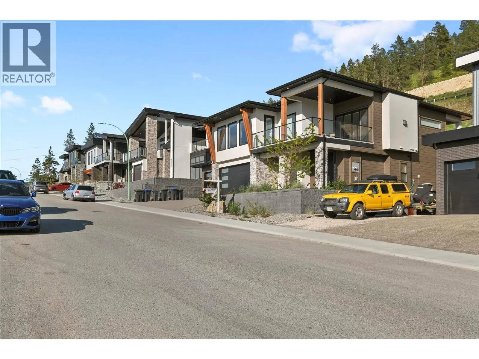 695 Deans Drive. Kelowna, British Columbia