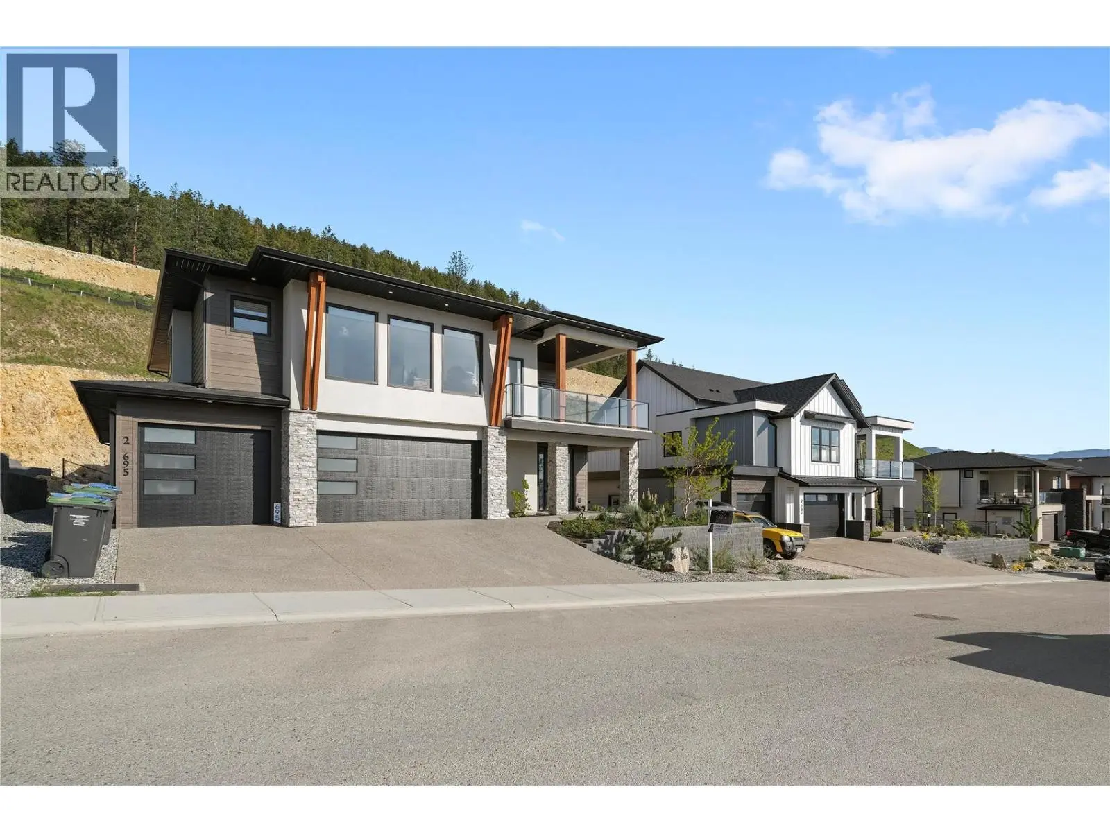 695 Deans Drive. Kelowna, British Columbia