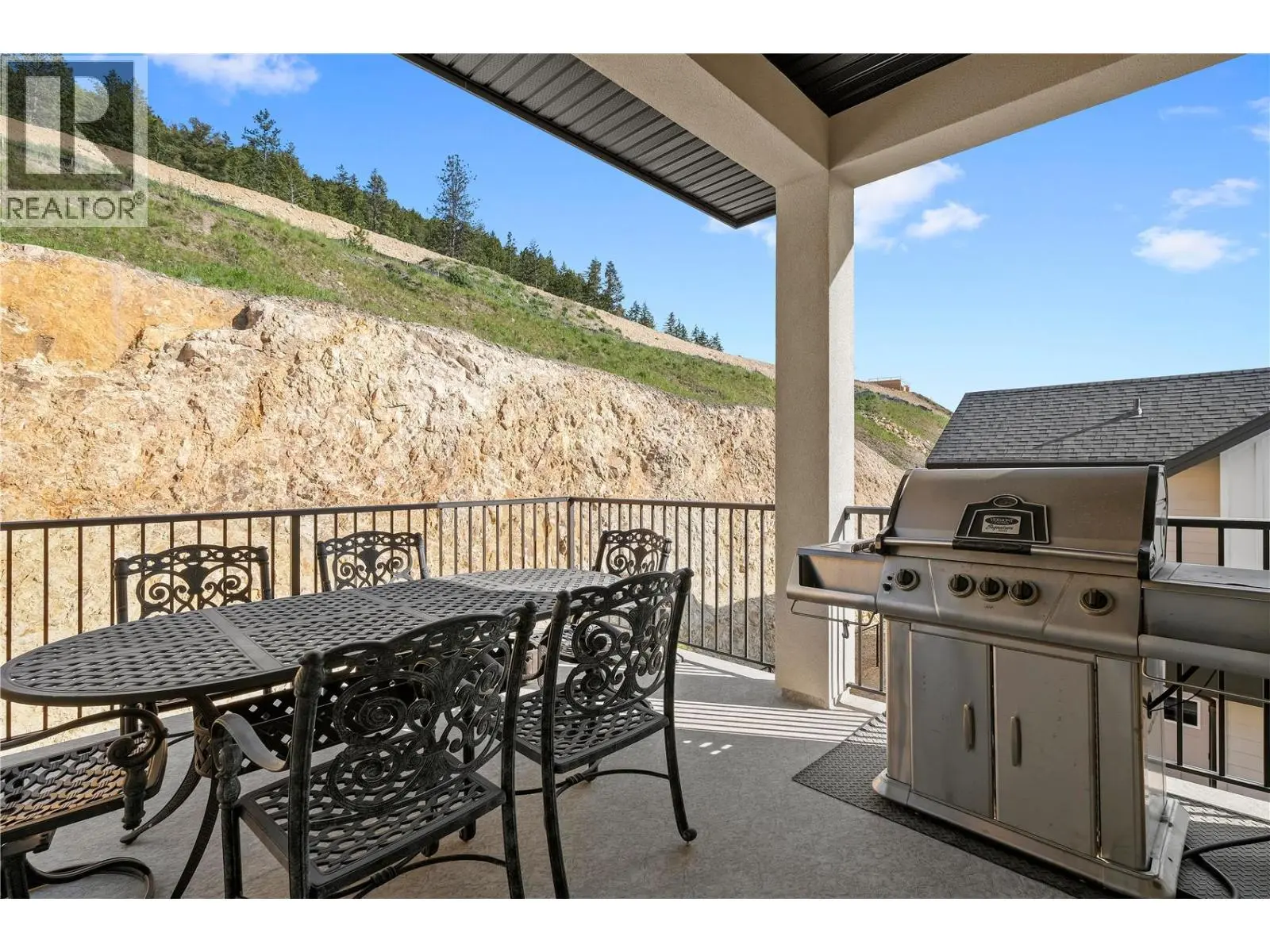 695 Deans Drive. Kelowna, British Columbia