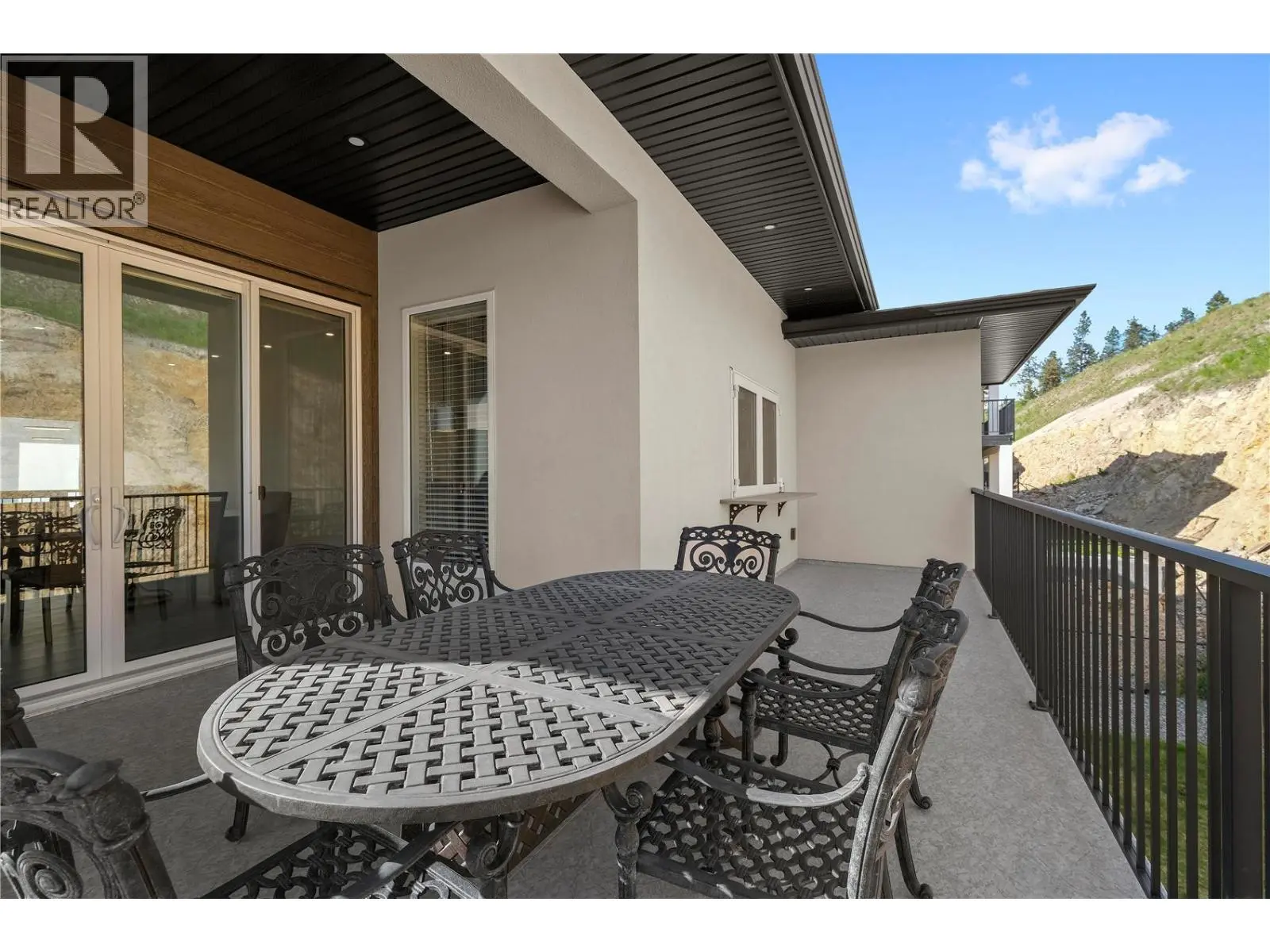 695 Deans Drive. Kelowna, British Columbia