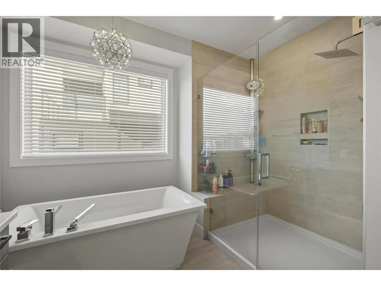 695 Deans Drive. Kelowna, British Columbia