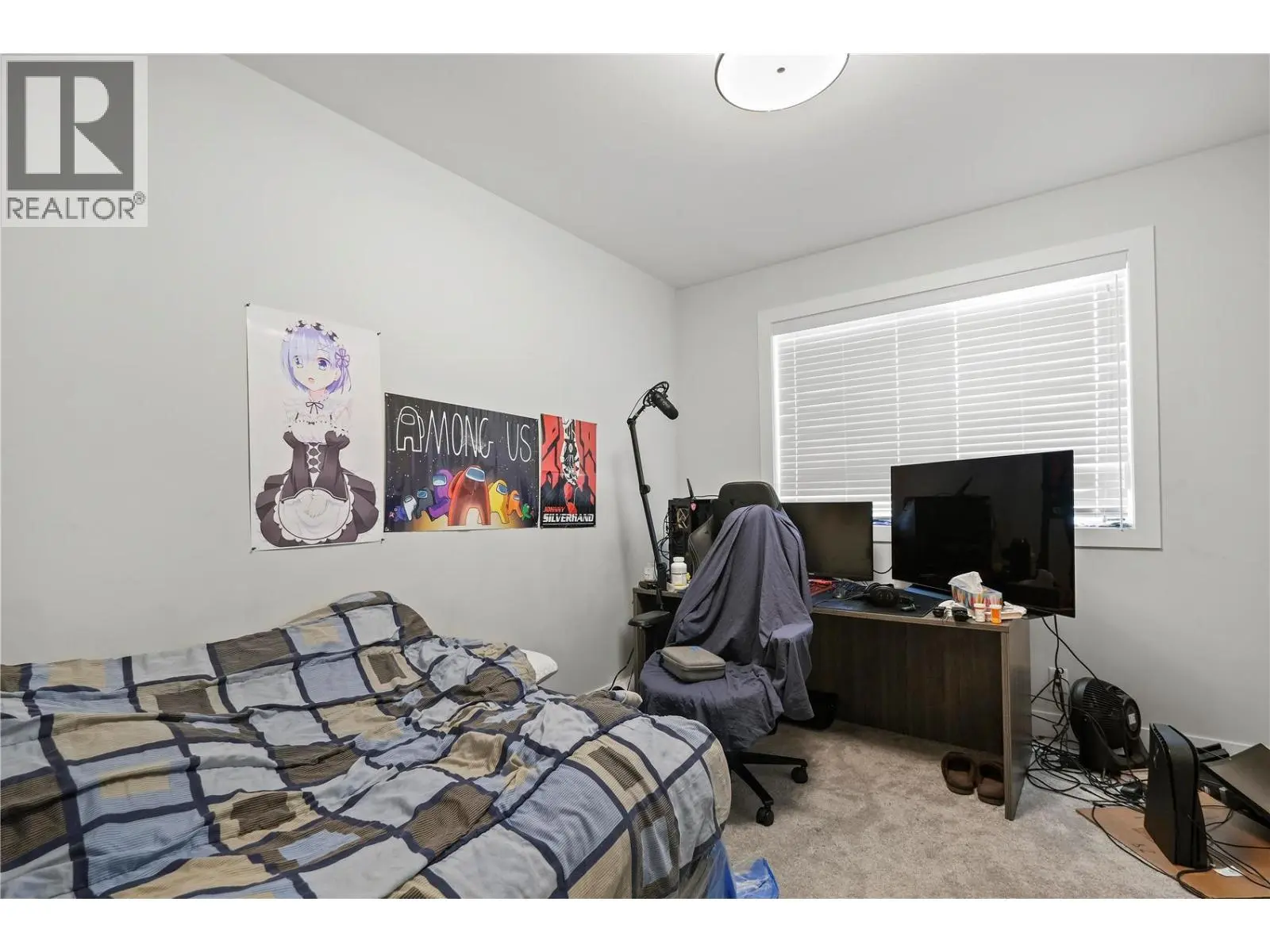 695 Deans Drive. Kelowna, British Columbia