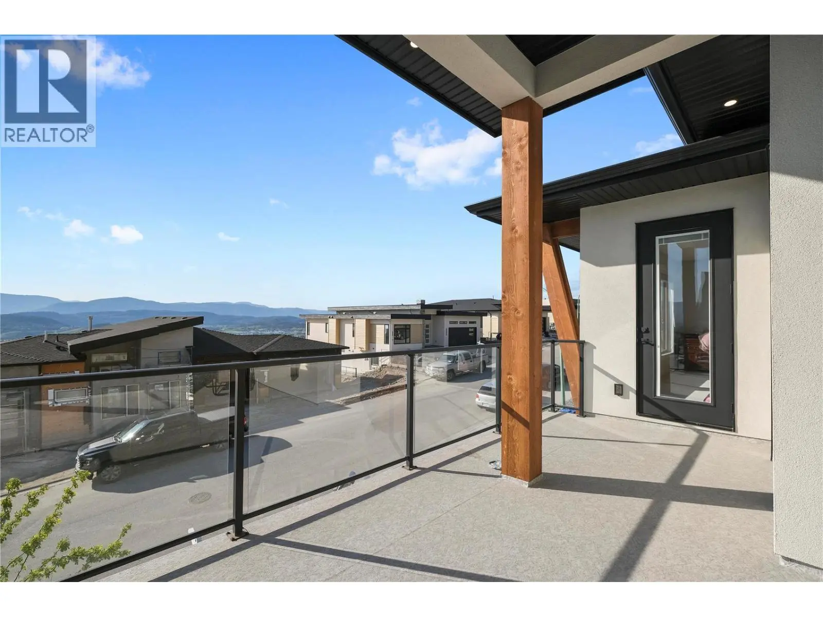 695 Deans Drive. Kelowna, British Columbia