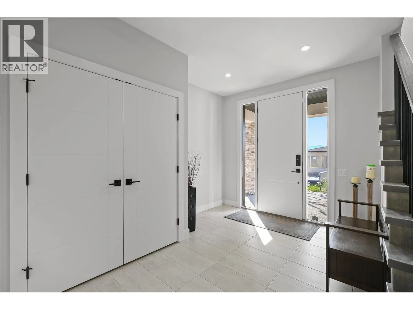 695 Deans Drive. Kelowna, British Columbia