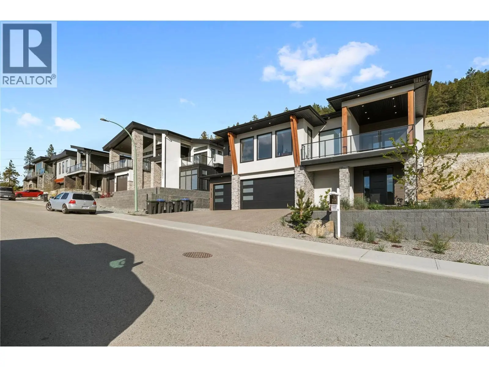 695 Deans Drive. Kelowna, British Columbia