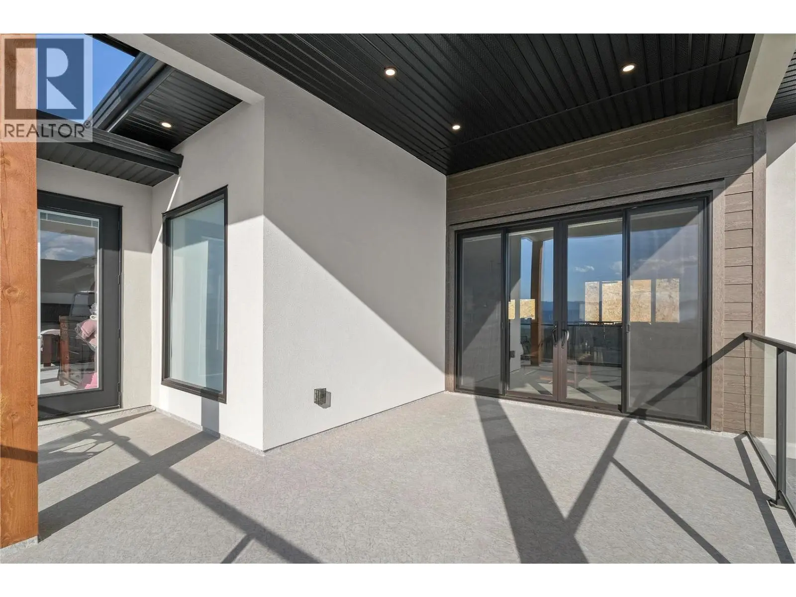 695 Deans Drive. Kelowna, British Columbia