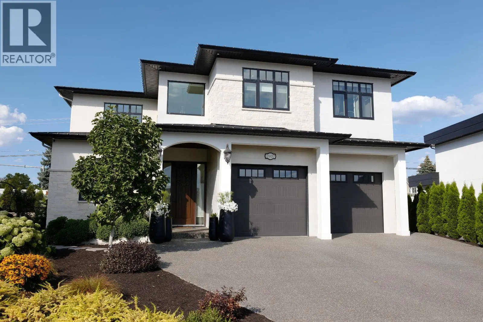 1907 Hemmerling Court. Kelowna, British Columbia