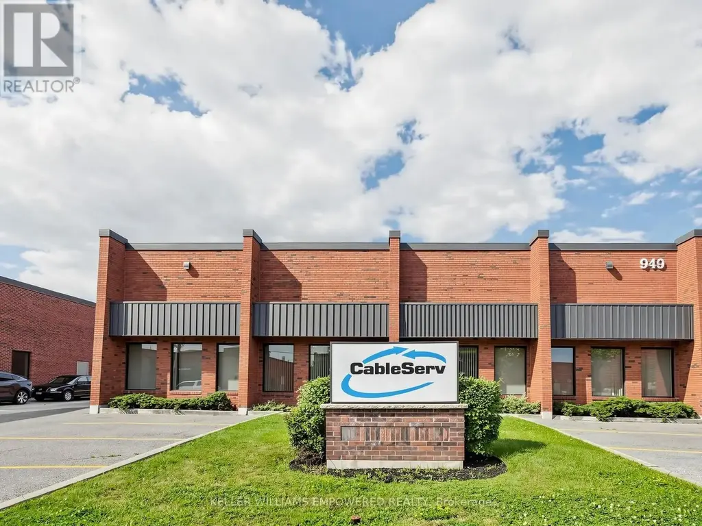 949 Kamato Road, Mississauga (Gateway)