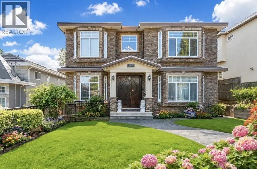 7649 Sussex Avenue, Burnaby