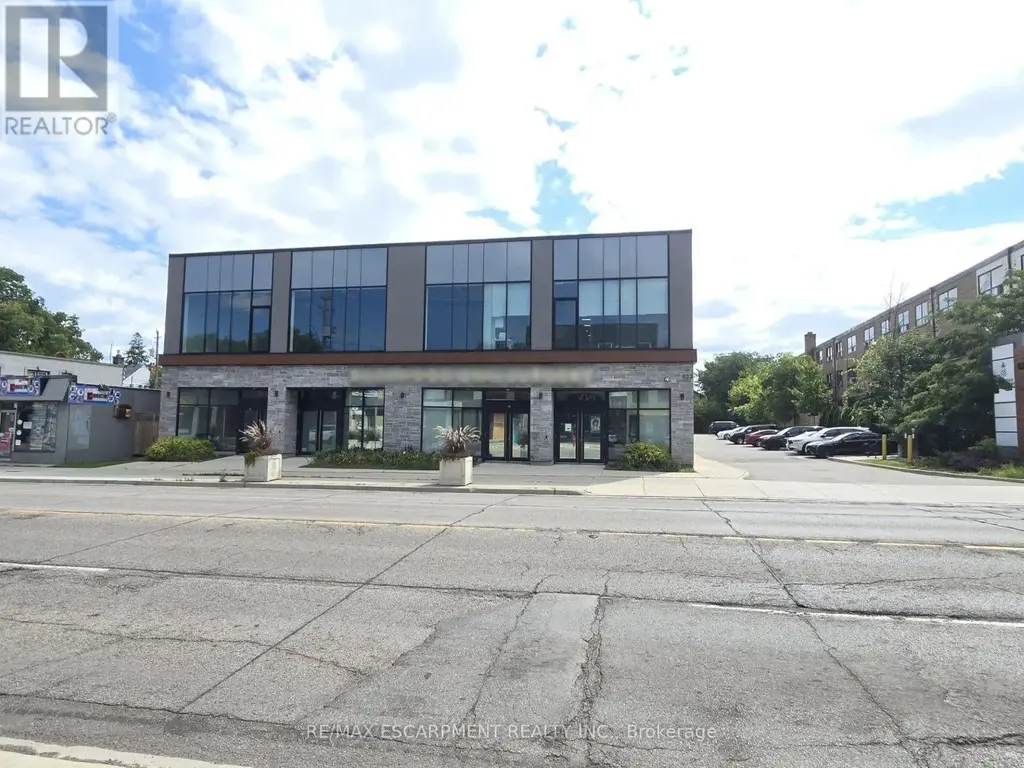 102 - 623 Upper James Street, Hamilton (Mountview)