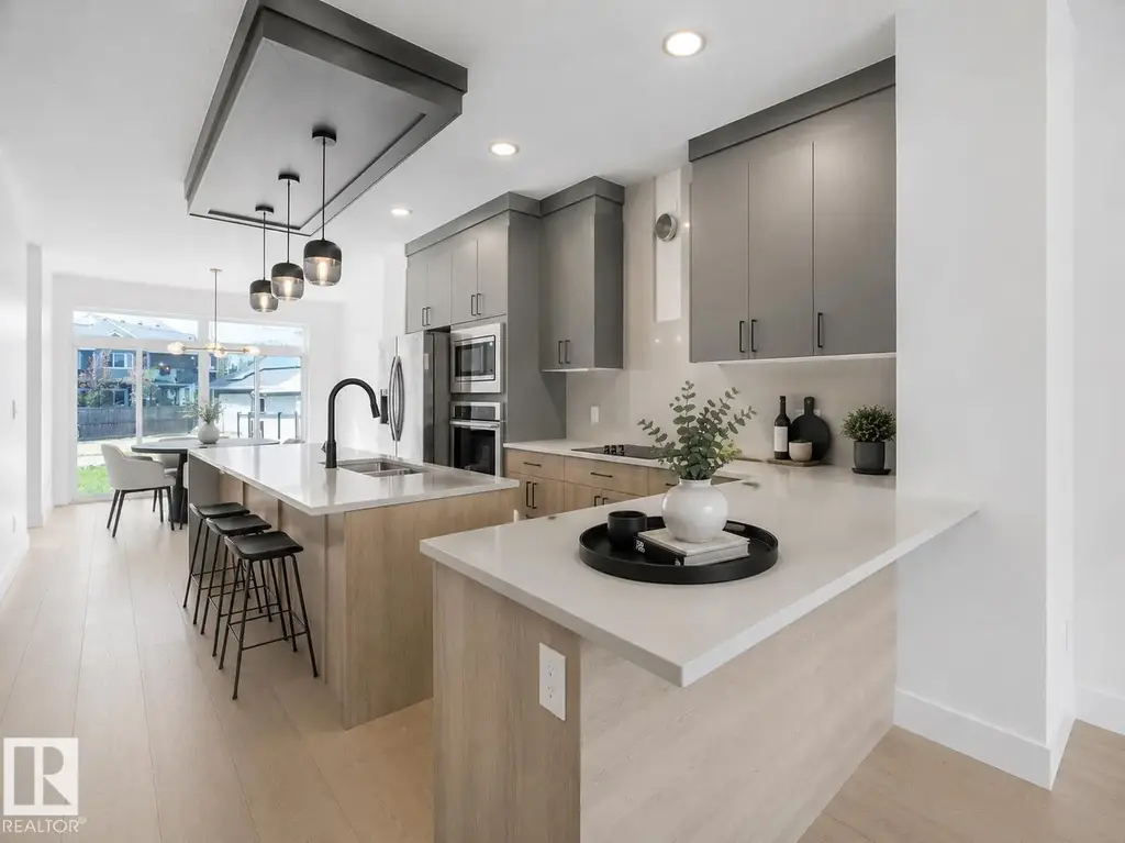 13843 110a Av Nw, Edmonton
