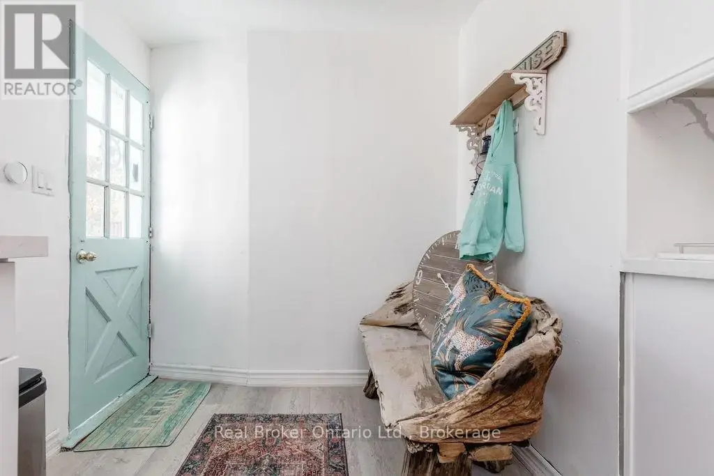 7 Oliver Drive, Tiny