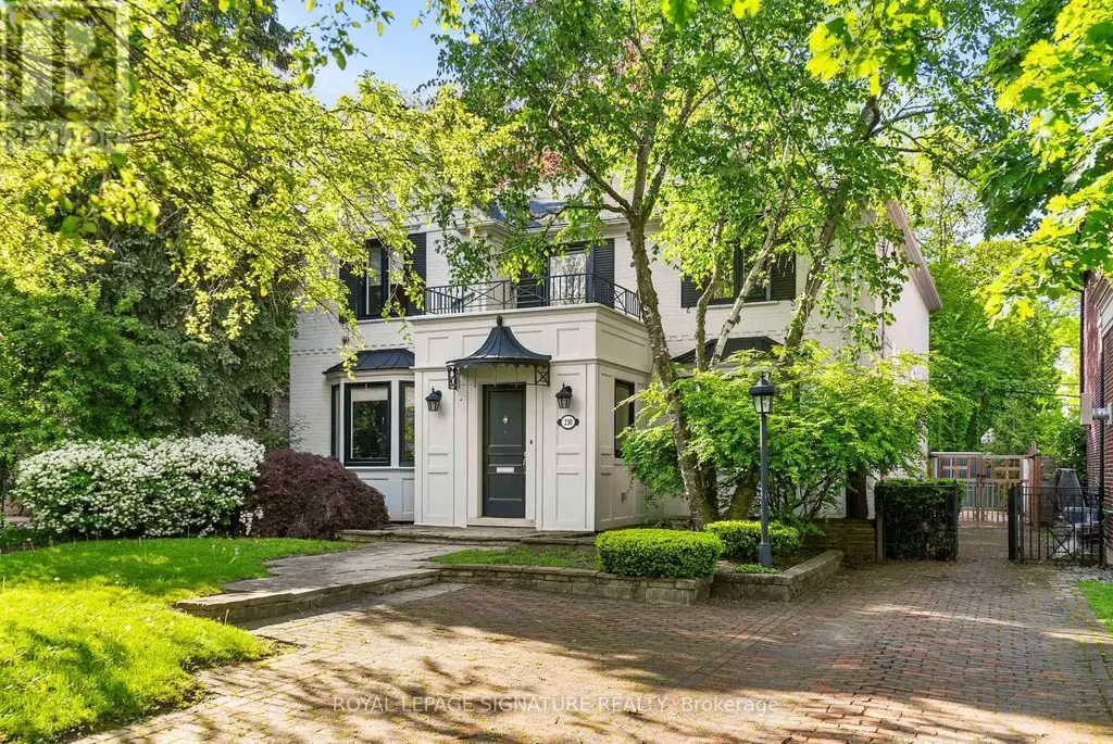 230 Strathallan Wood, Toronto (Bedford Park-Nortown)