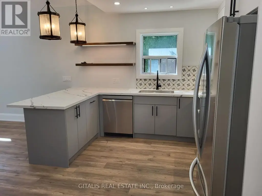 Upstairs - 195 Oakmount Road N, Toronto (High Park North)
