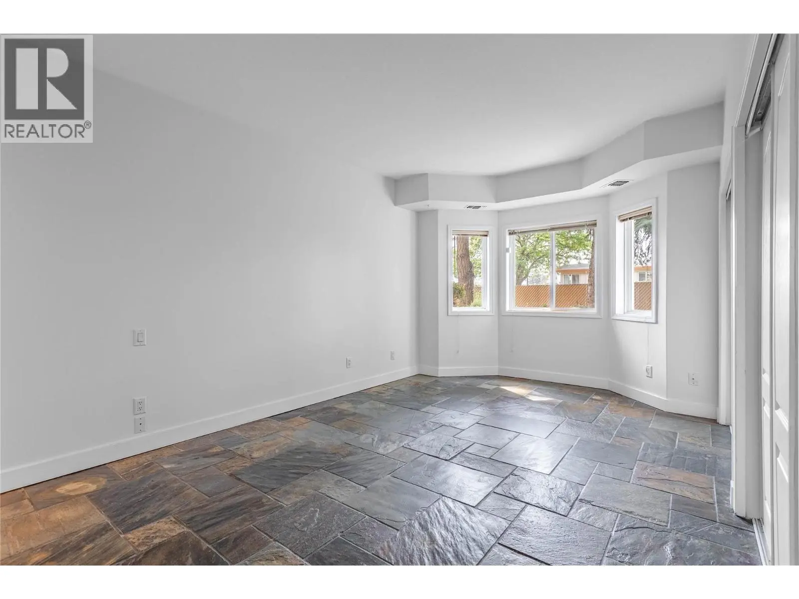 2300 Benvoulin Road Unit# 103. Kelowna, British Columbia