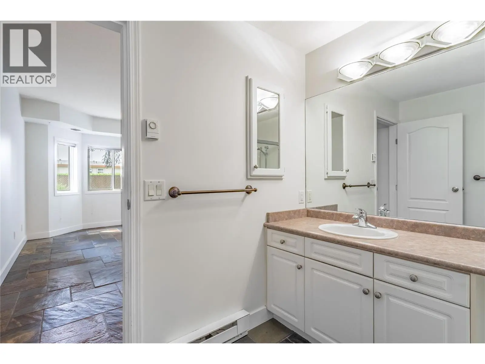 2300 Benvoulin Road Unit# 103. Kelowna, British Columbia