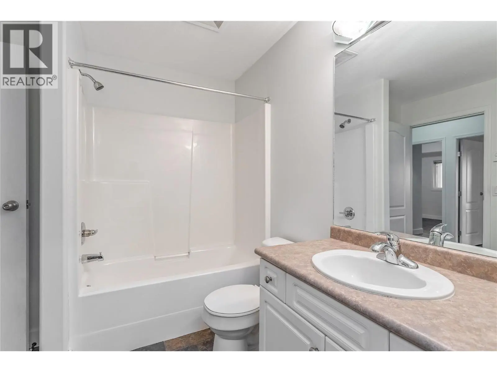 2300 Benvoulin Road Unit# 103. Kelowna, British Columbia